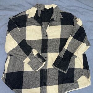 ZARA Woman Plaid Button-Down Shirt – Black/Cream – Great Condition